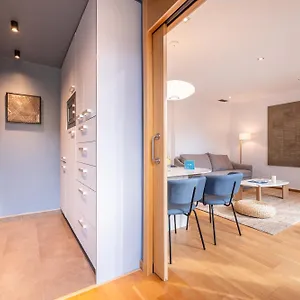 Sweett - Jardinets Apartamento